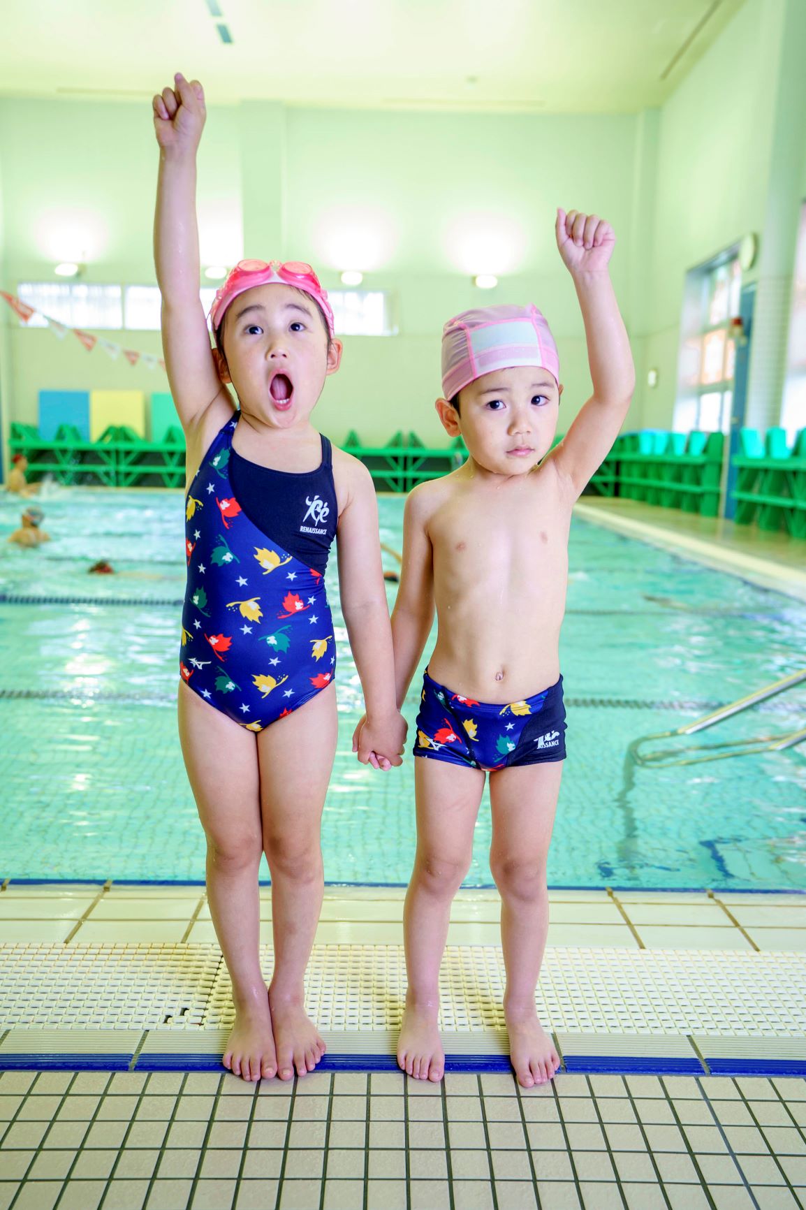 コナミスイミング用水着 110〜120の子へ - 水着